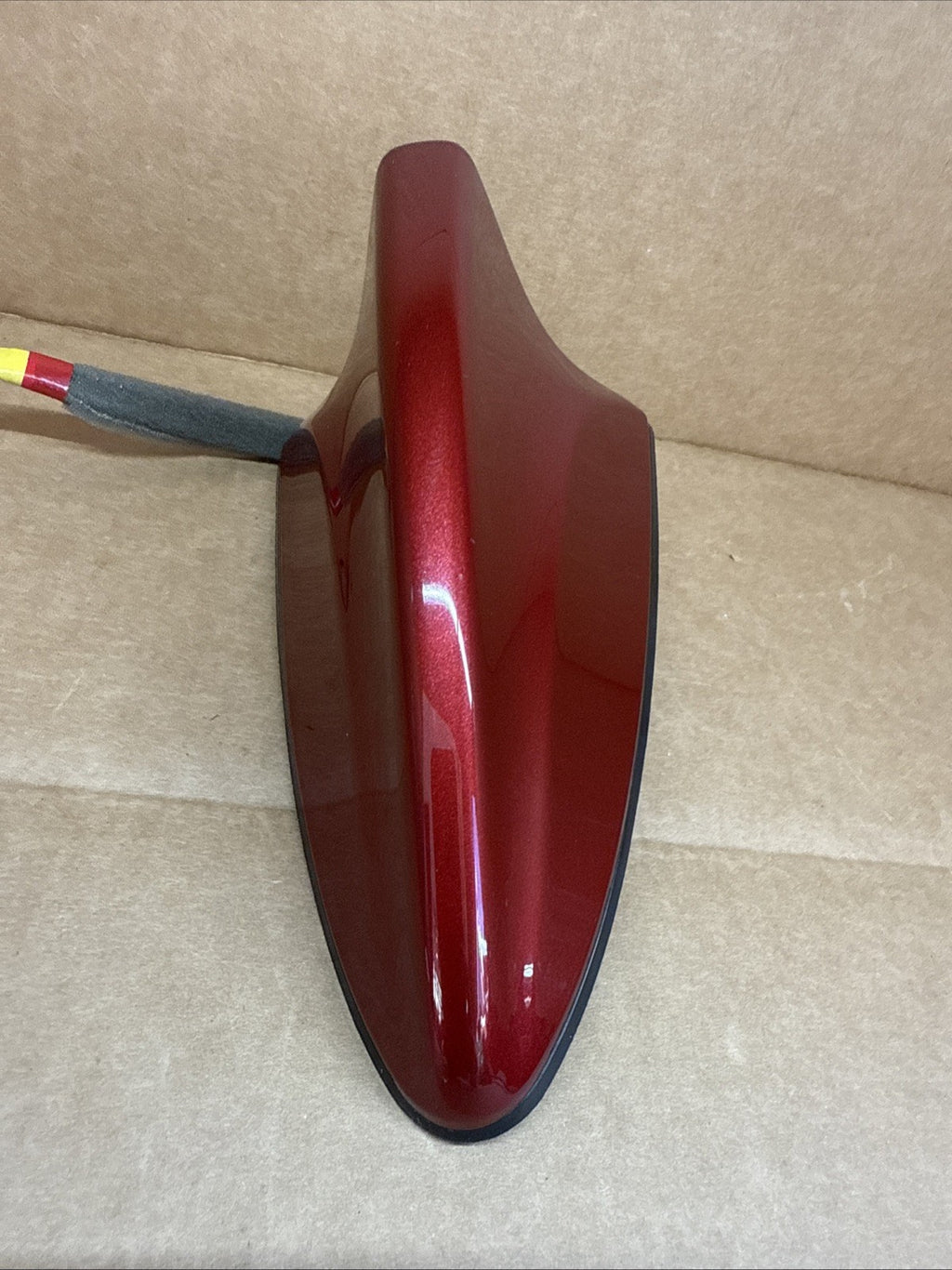 2016 2018 Kia Sorento Roof Radio Shark Fin Antenna Red OEM 96210 C61002