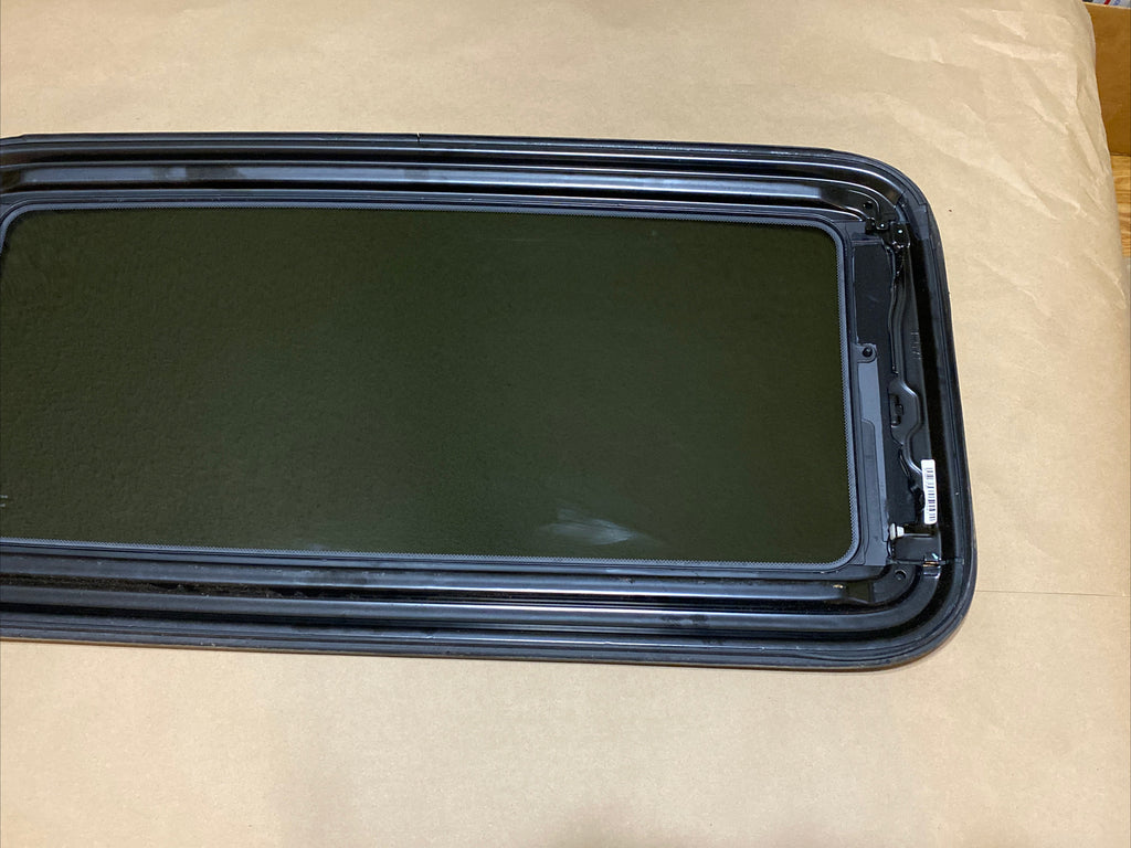 2004 2013 Toyota Highlander Sun Roof Sunroof Window Glass OEM Free Shipping5
