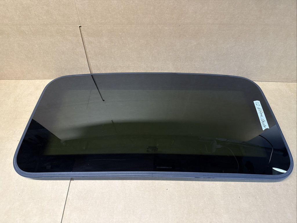 2008 2012 Nissan Altima 4 Door Sedan Sun Roof Sunroof Window Glass OEM0