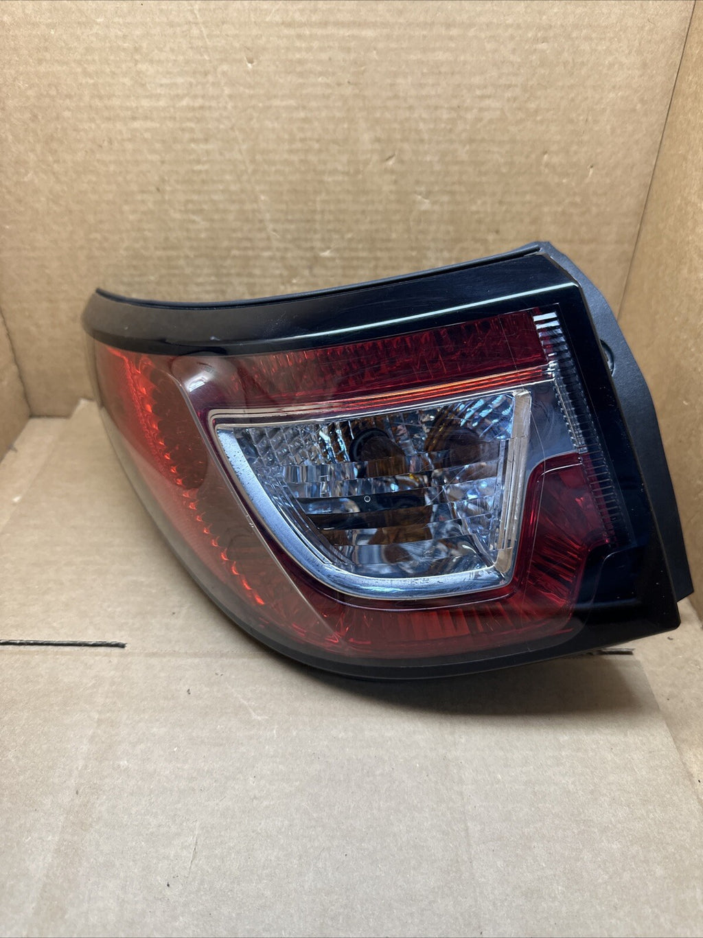 2013 2017 Chevrolet Traverse OEM Outer Tail light Taillight Left Driver 209569010