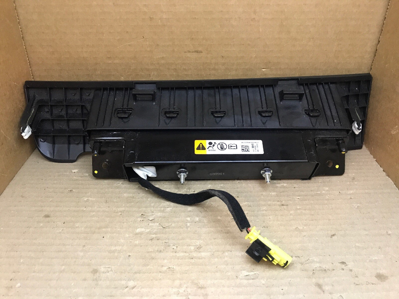 2013 2015 CHEVY CRUZE RIGHT SIDE PASSENGER KNEE LOWER AIRBAG AIR BAG 959100494