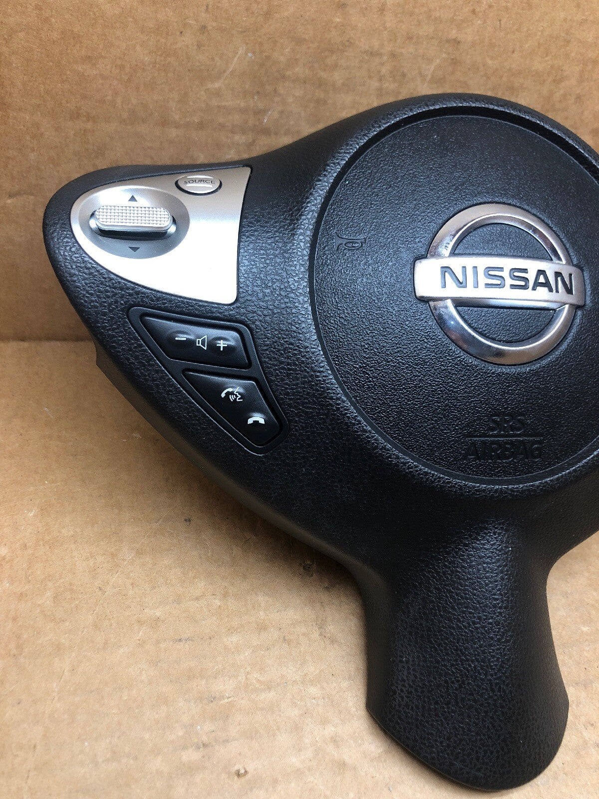 11 17 NISSAN JUKE FRONT LEFT DRIVER SIDE STEERING WHEEL AIRBAG AIR BAG1