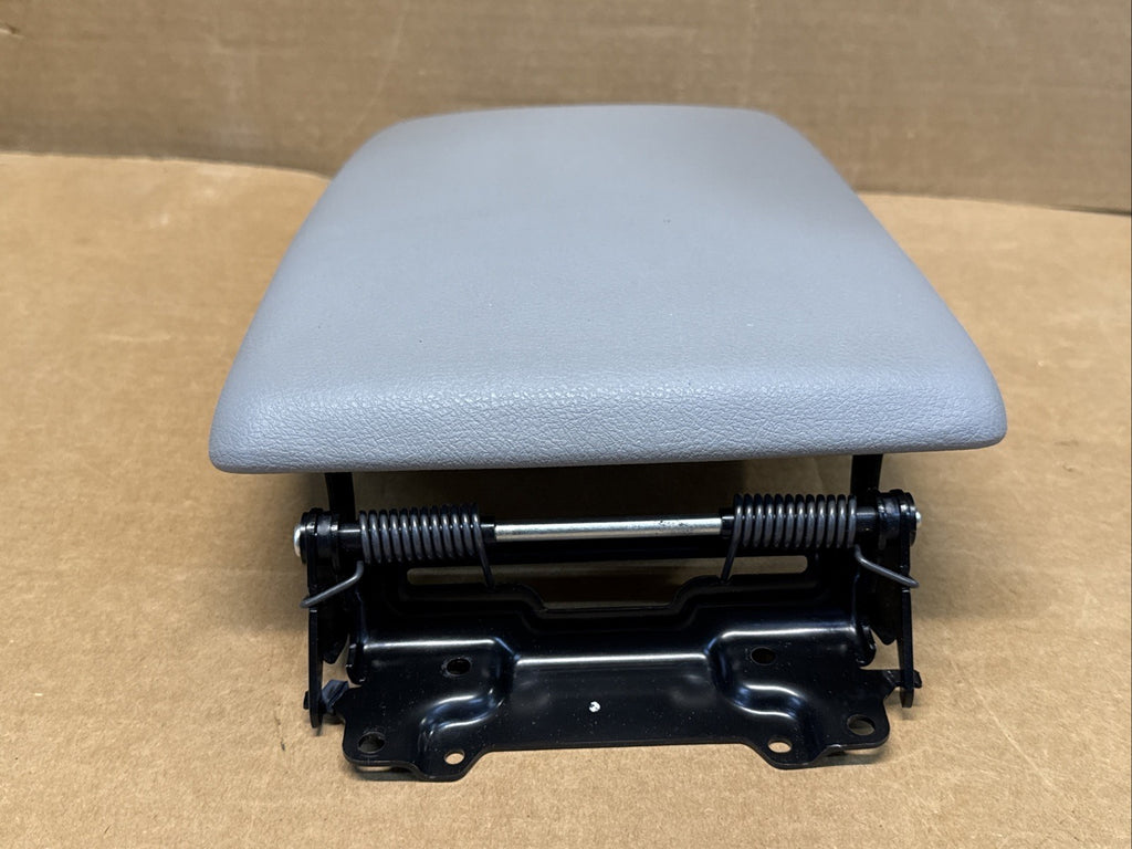 2008 2013 Toyota Highlander Center Console Lid Cover Top Arm Rest Armrest Gray6