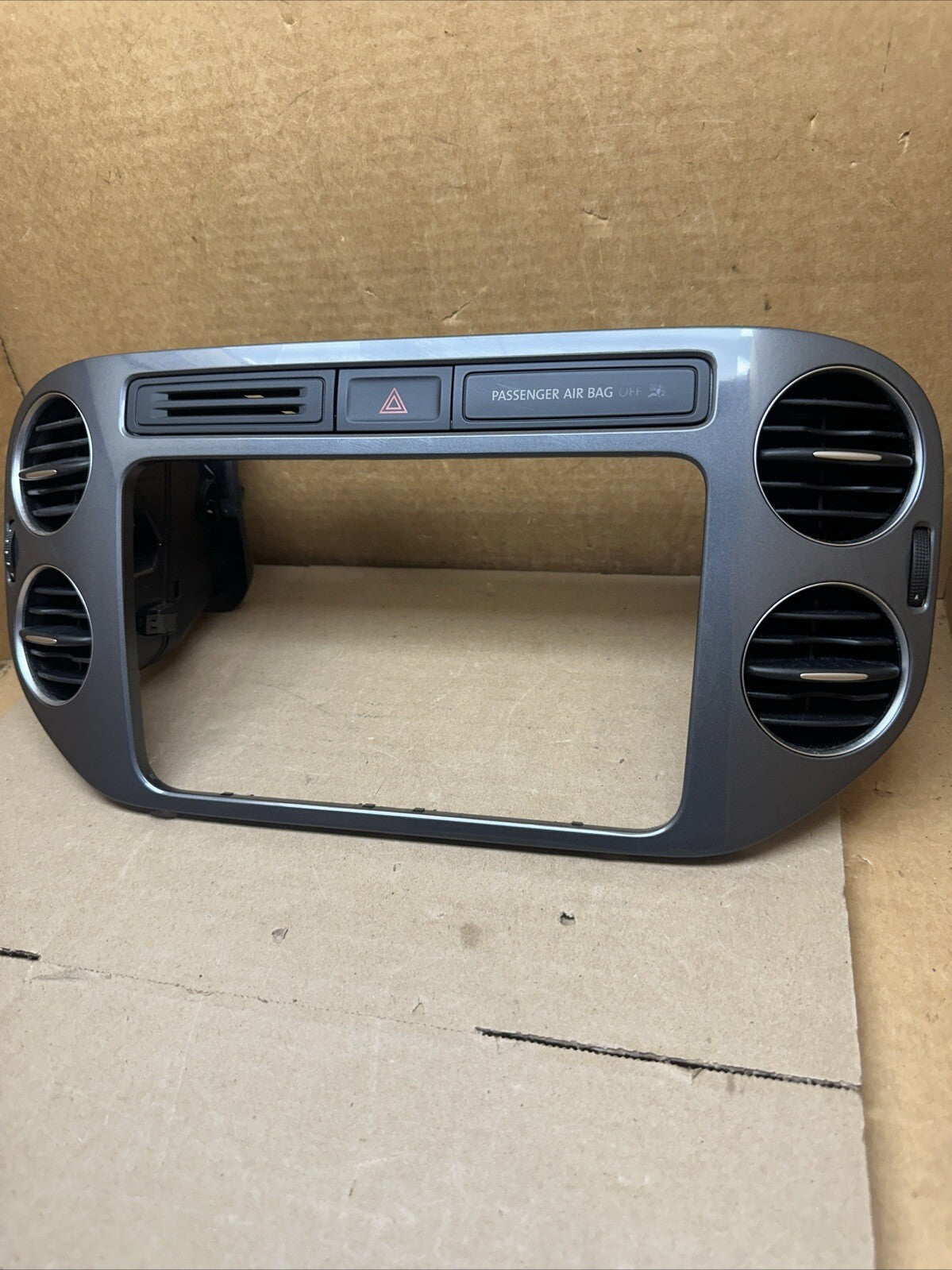 2012   2017 Volkswagen Tiguan Front Dashboard Radio Bezel 5N0858069JCIU OEM2