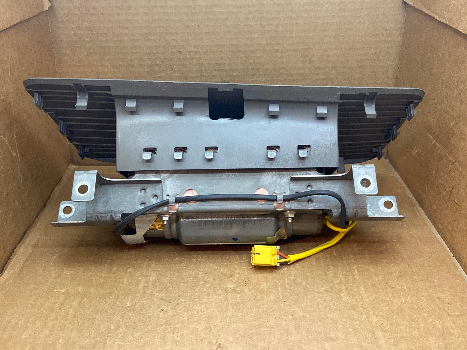 Silverado Suburban Yukon Front Right Side Air Bag Airbag Dash Titanium 1585239810