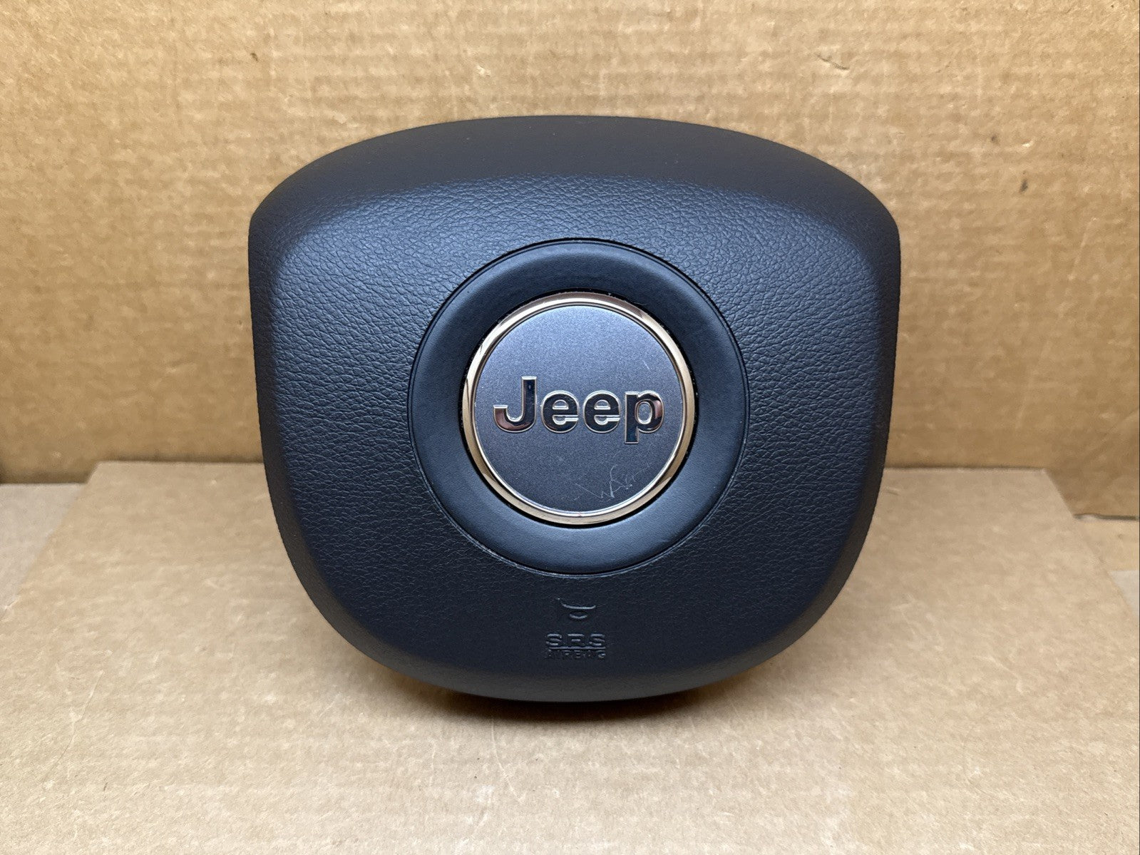 2019 2023 Jeep Cherokee Left Driver Side Steering Wheel Airbag Air Bag Black0