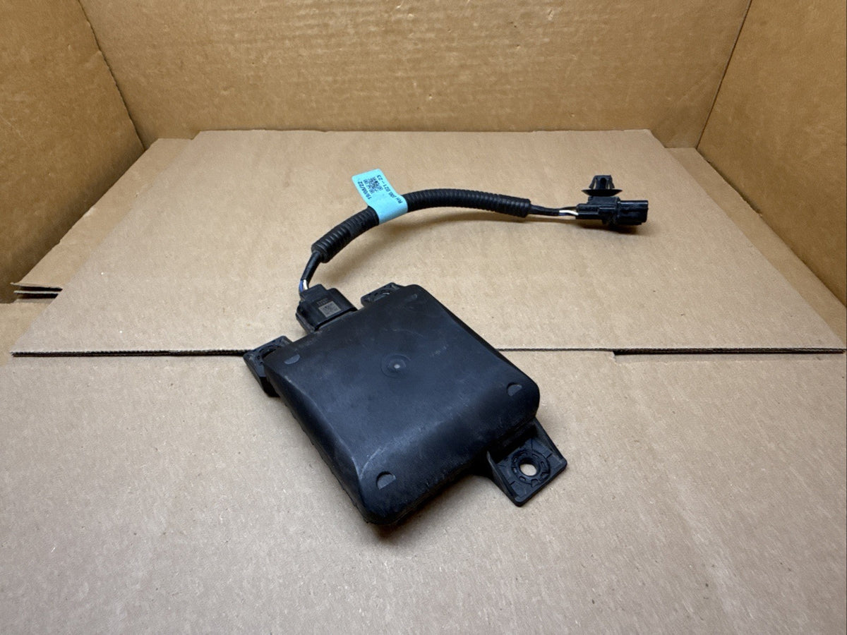 2020 2022 KIA SOUL REAR BUMPER RIGHT SIDE BLIND SPOT RADAR SENSOR OEM 99150K01004
