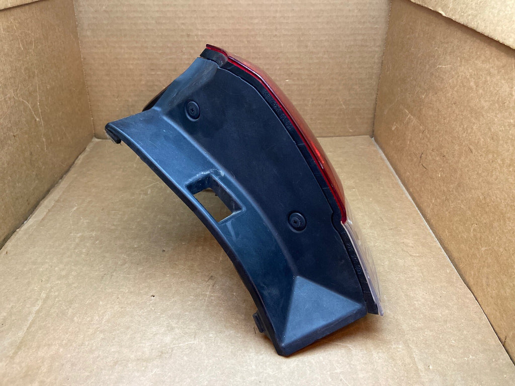 10 14 Subaru Outback Passenger Side Right Rear Taillight Tail Break Light Outer5