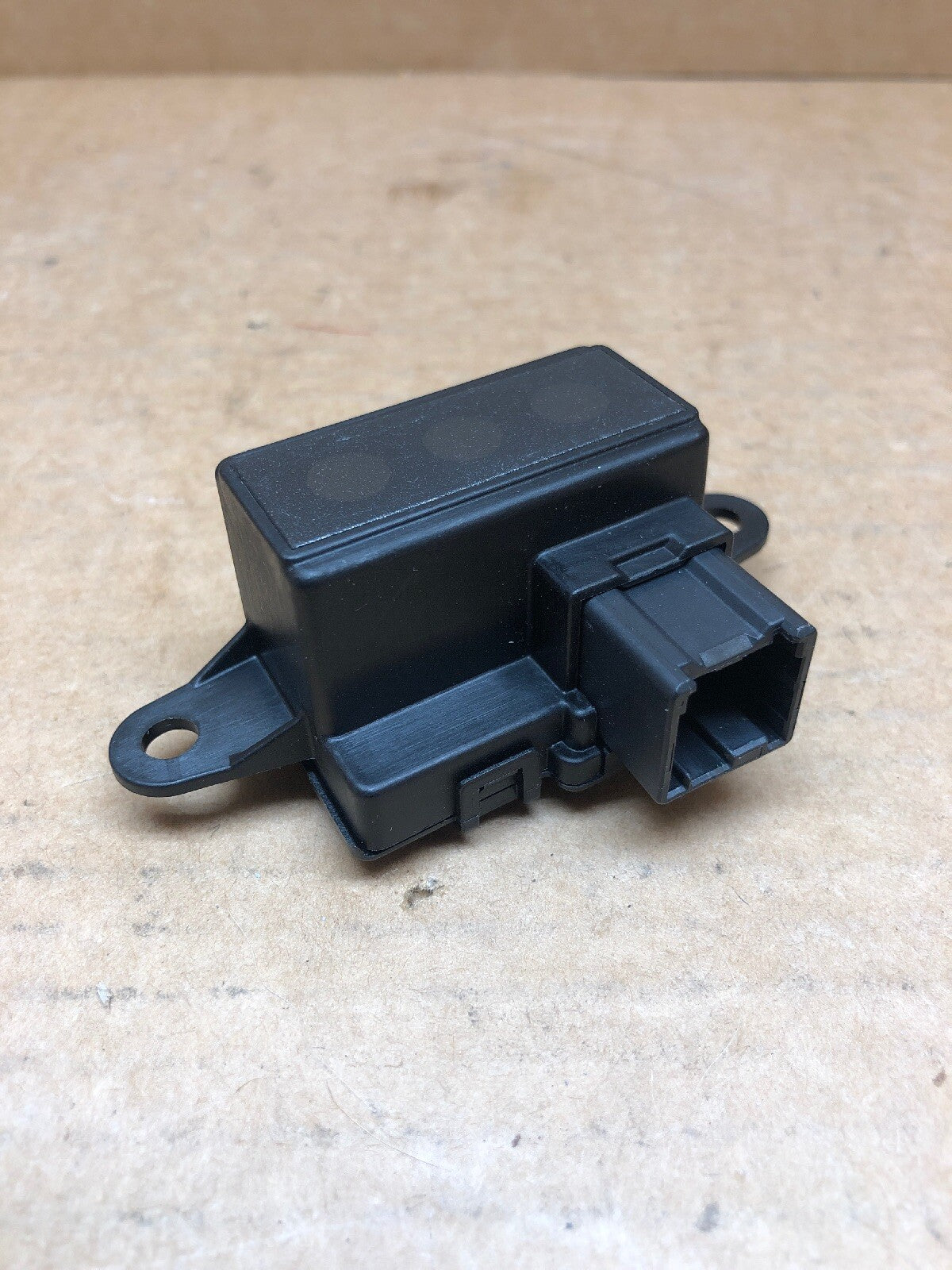 2007 2014 TAHOE BACKUP REVERSE PARKING AID SENSOR MODULE OEM 21997869 E41