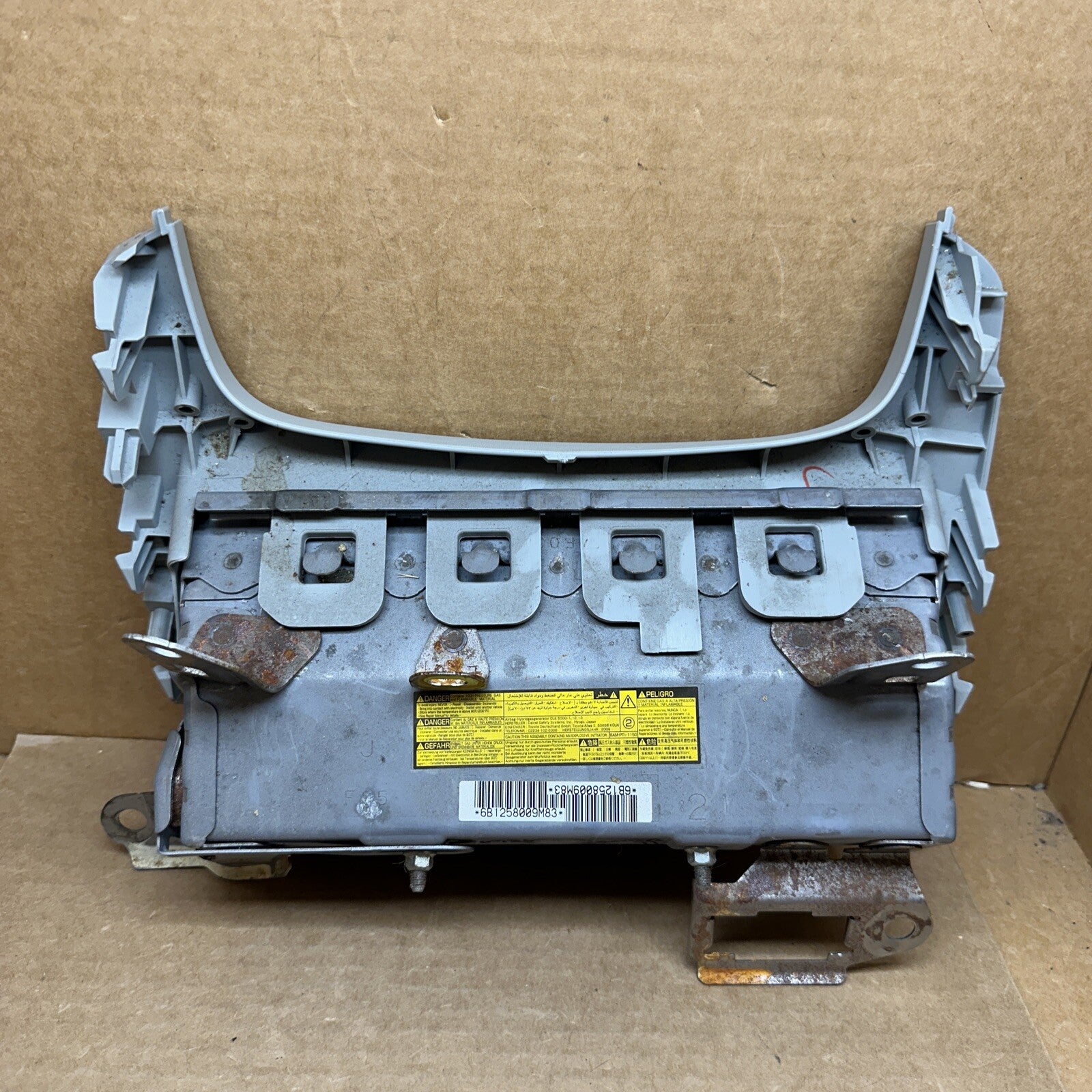 2010 2015 TOYOTA PRIUS LEFT SIDE DRIVER KNEE LOWER AIRBAG AIR BAG LIGHT GRAY4
