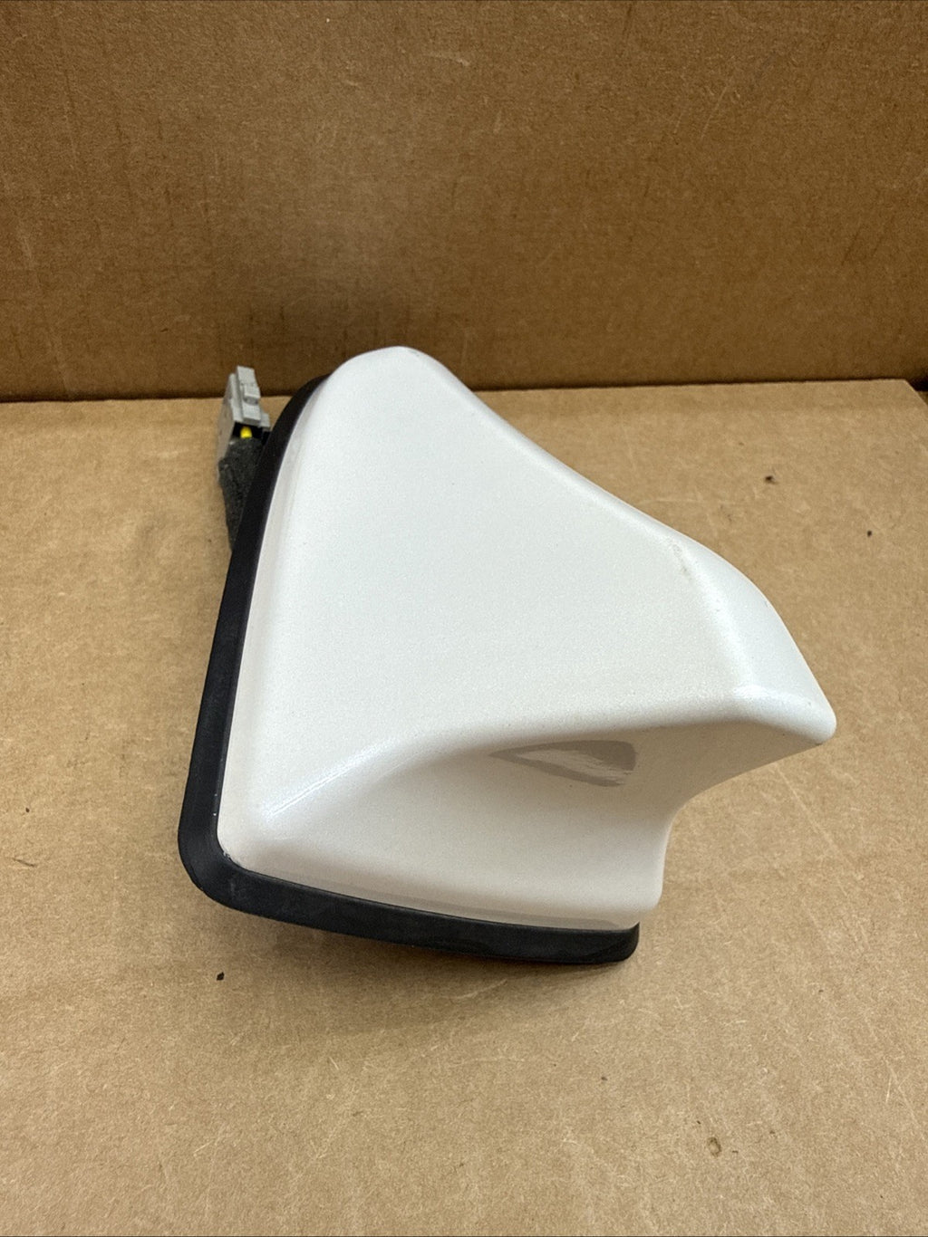 2019-2020 Hyundai Elantra Radio Shark Fin Antenna OEM White 96210-F3500WW87