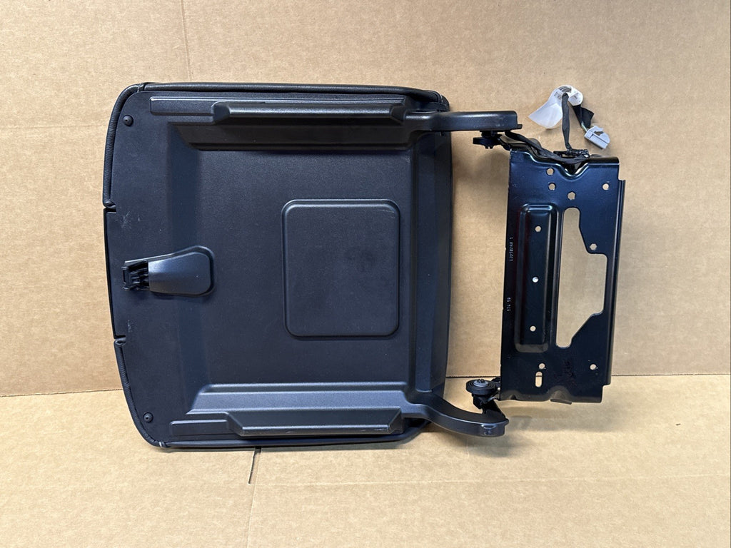 2016 2020 Suburban Tahoe Yukon Center Console Armrest Lid Cover Charging Pad10
