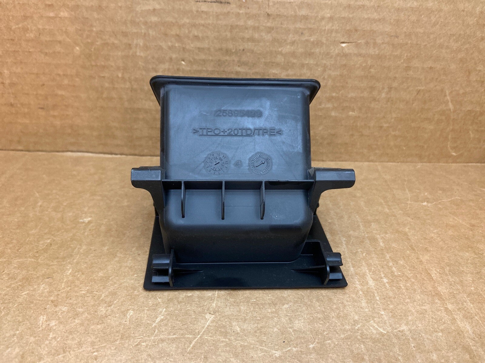 2008 2012 CHEVY MALIBU LEFT SIDE DASH SMALL STORAGE TRAY BLACK OEM 258954993