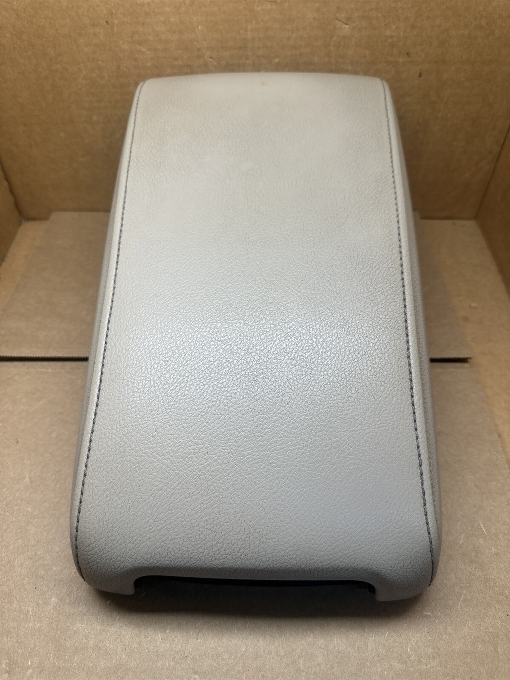 2012 2017 Toyota Camry Center Console Lid Cover Armrest Arm Rest Ivory Tan LA000