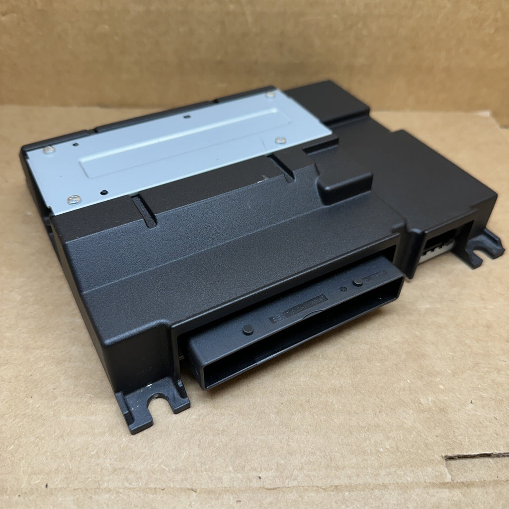 OEM VW GOLF VII GOLF SPORTSVAN AM AMPLIFIER FOR SOUND SYSTEM 5G00354562