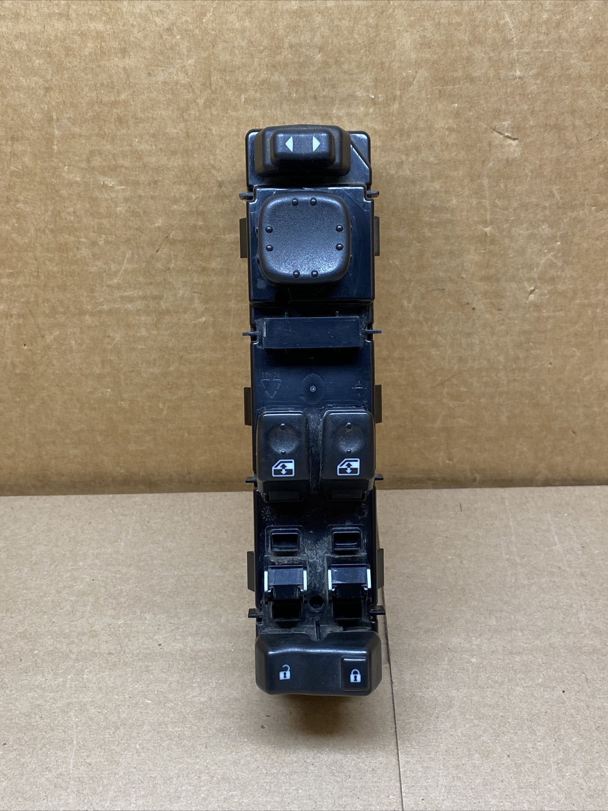 2003 2007 Silverado Sierra Front Left Driver Window Control Switch DDM 2DR3