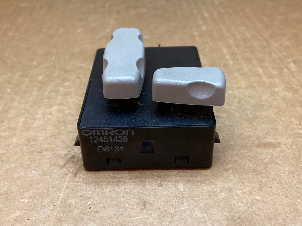 2002 2007 Bravada Rainier Envoy Trailblazer LH Left Drivers Seat Control Switch3