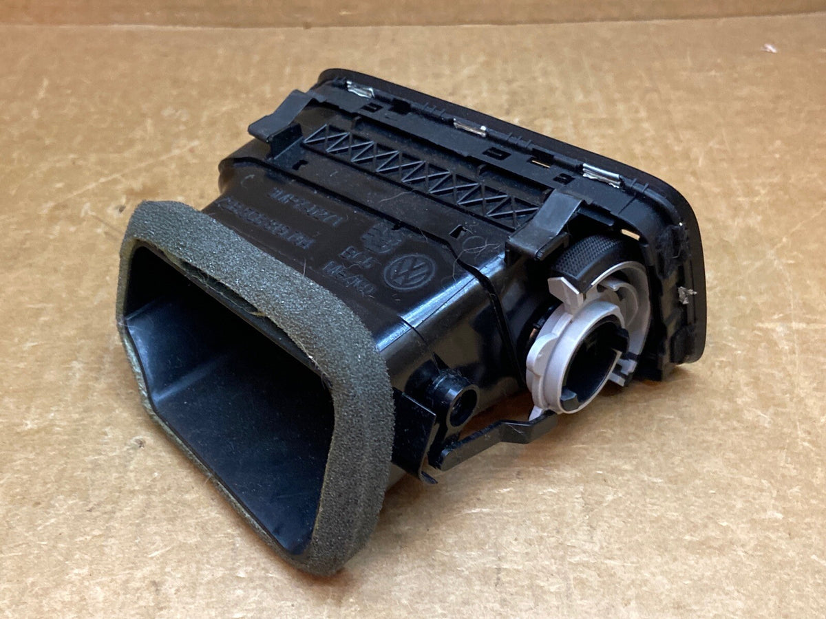 2011 2014 Volkswagen Jetta Dash Front Passenger Side Right A/C Air Vent Trim6