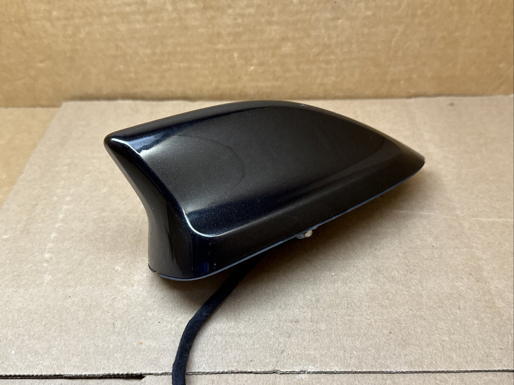 2016 2019 Ford Explorer Roof Antenna Shark Fin Black FT4T 19G461 AD59AY8