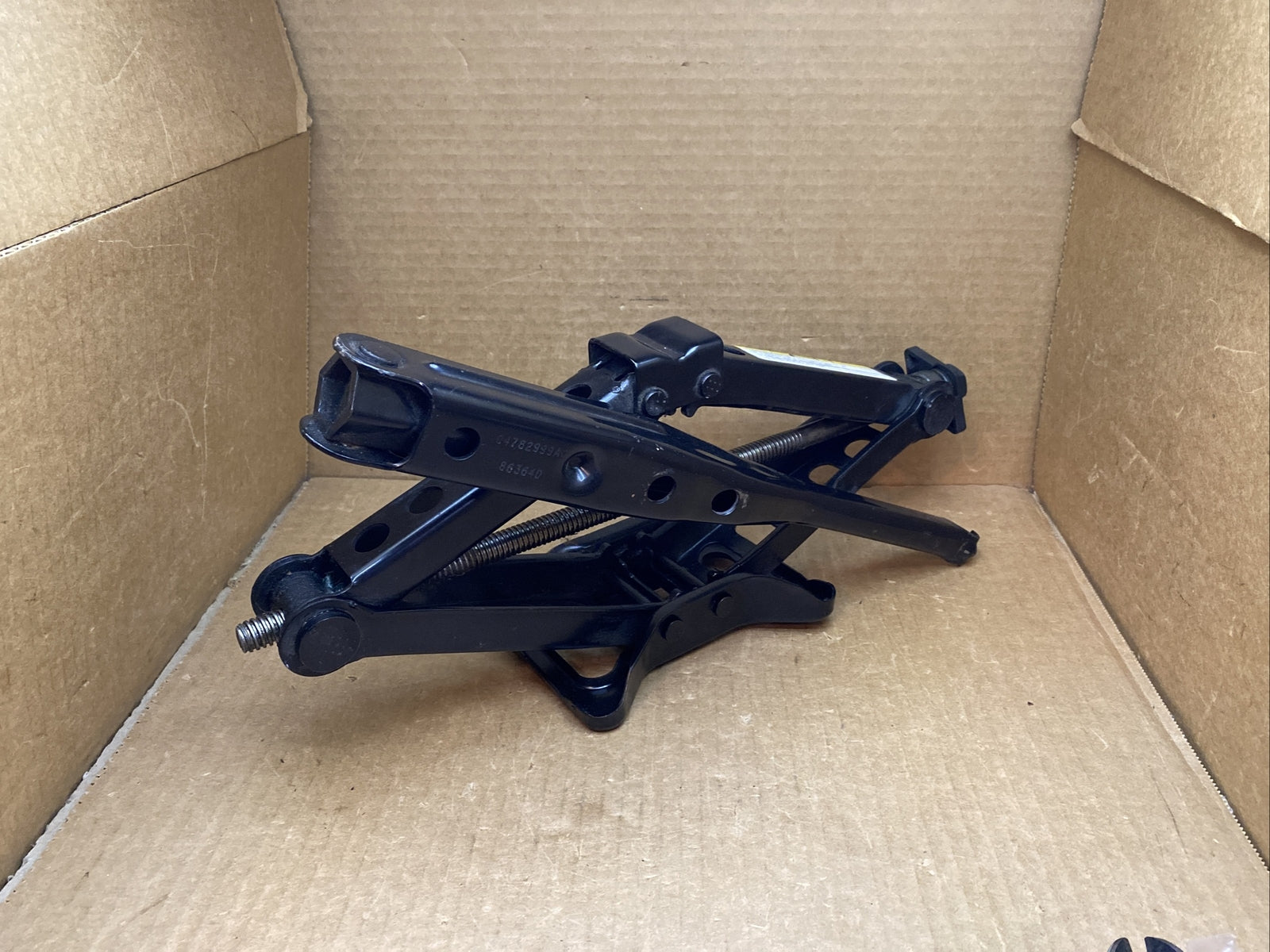05 10 300 05 08 Magnum 08 10 Charger Challenger 07 12 Caliber Jack Tool Set6