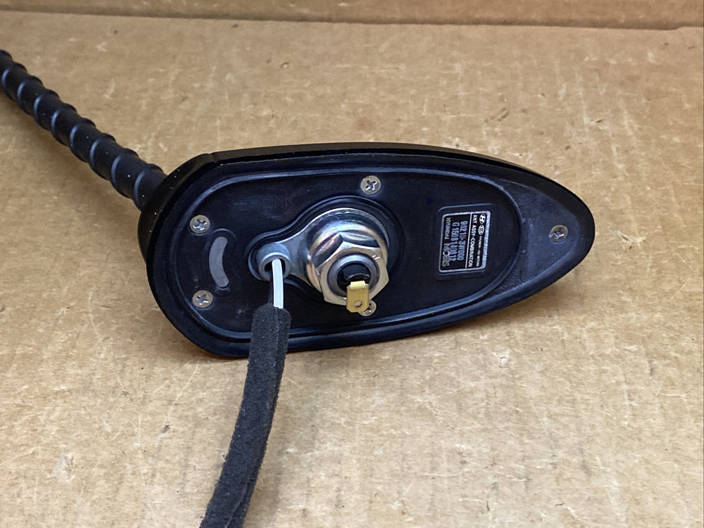 2011 2016 Kia Sportage Radio Roof Rear Antenna Assembly Black OEM 96210 3W0005