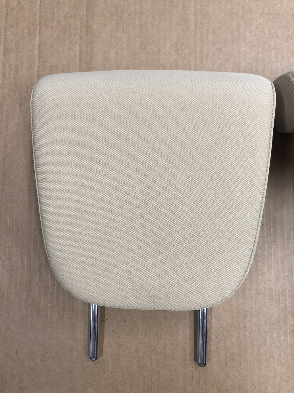 2016 2017 KIA SEDONA 3RD ROW REAR HEADREST SET TAN CLOTH OEM 4