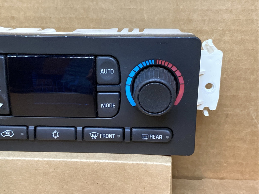 2003 2004 Trailblazer Envoy Digital Climate Temp Temperature Control 151953313