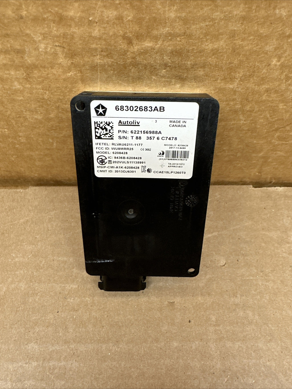 2014   2018 JEEP CHEROKEE BLIND SPOT MODULE SENSOR 68302683AB OEM1