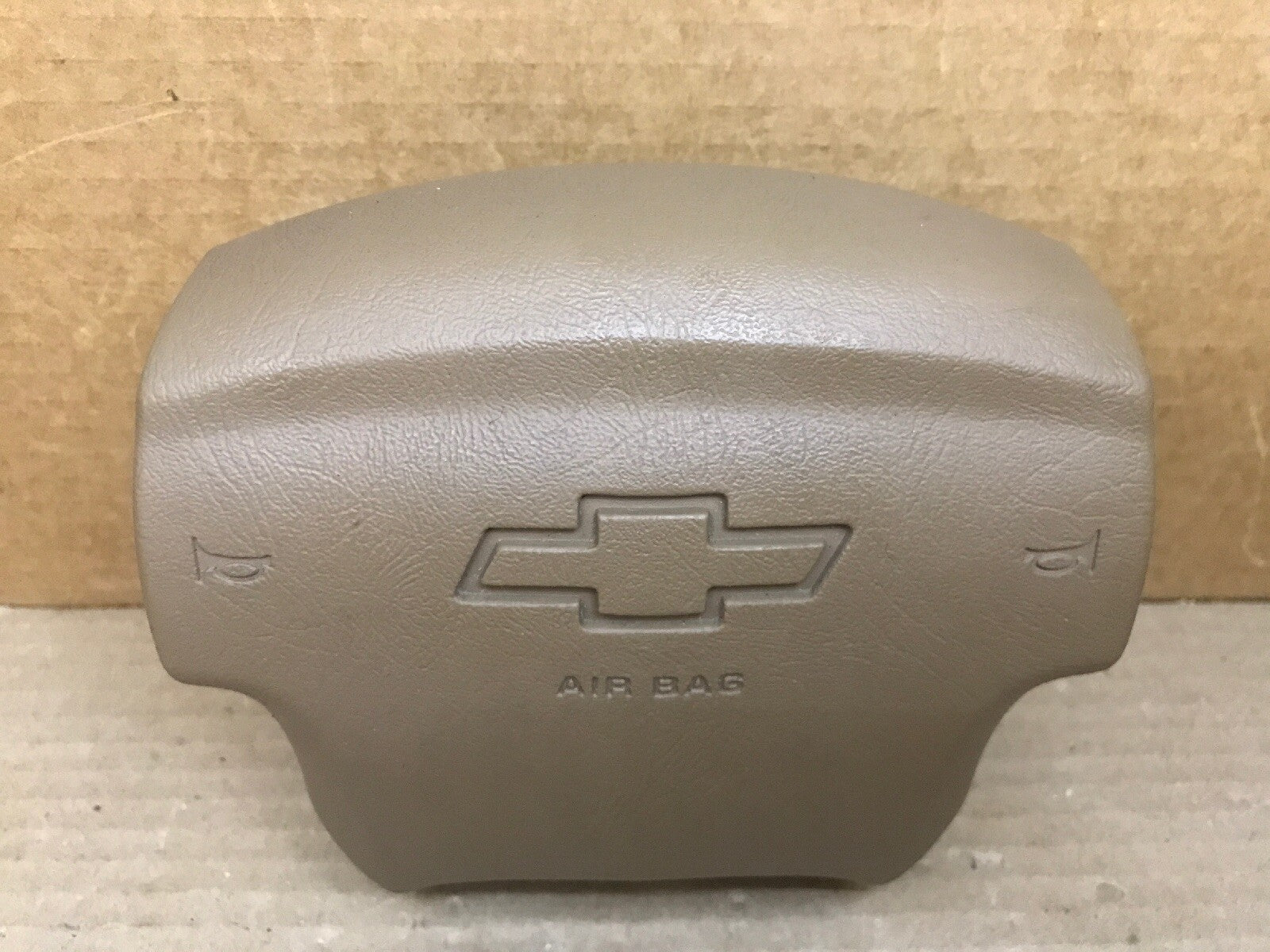 2002 2003 Chevy Trailblazer Left Driver Side Steering Wheel Airbag Air Bag Tan2