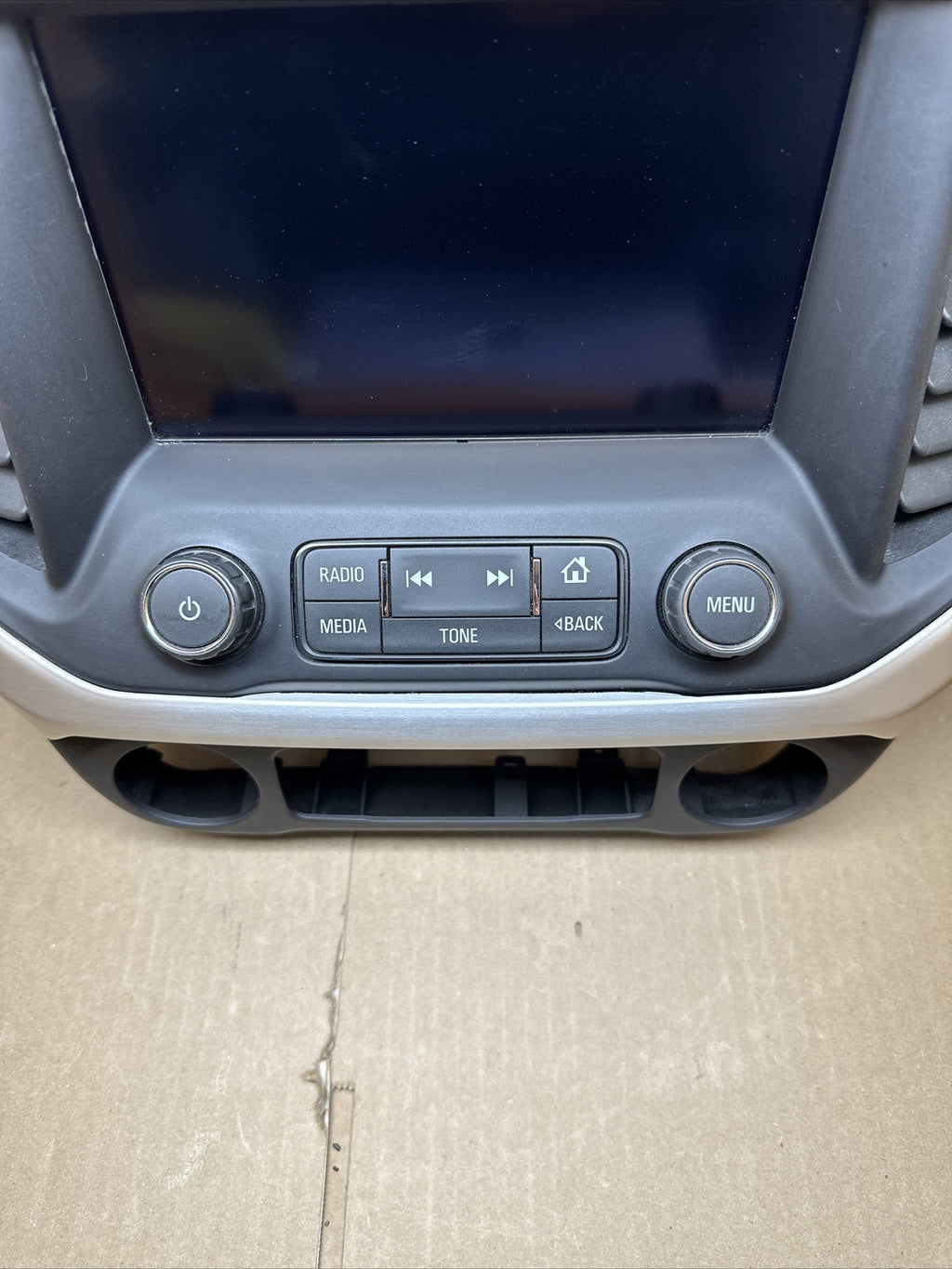 2017   2019 GMC Acadia OEM Radio Display Screen Control Panel Vents 843341161