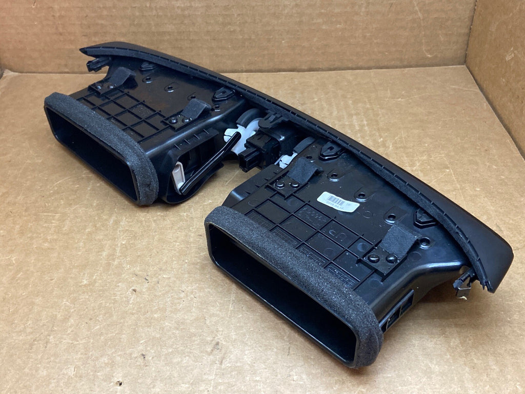 2017 2024 NISSAN ROGUE FRONT CENTER DASH AC HEAT AIR VENT BEZEL HAZARD SWITCH6
