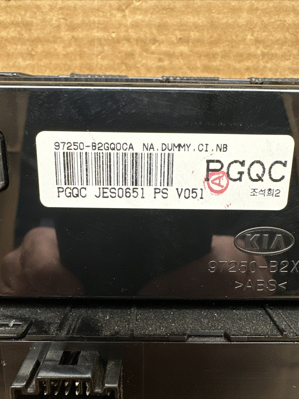2014 2016 Kia Soul AC Heat Temperature Control Bezel Trim OEM 97250 B2GQ0CA7