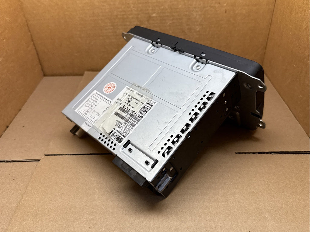 12 14 Volkswagen VW GTI Audio Radio Display Screen 6RD 035 187 B    6RD035187B7
