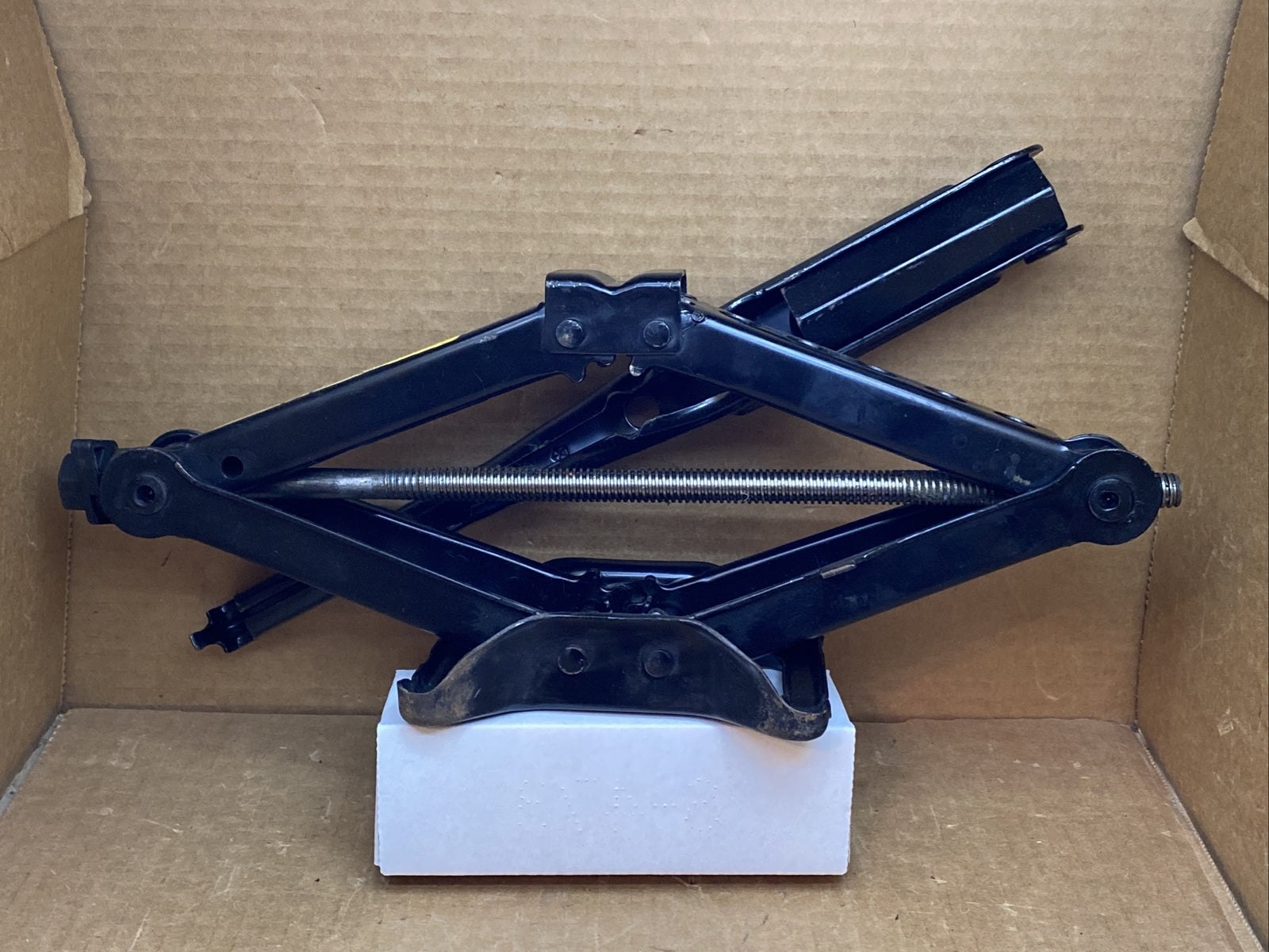 05 10 300 05 08 Magnum 08 10 Charger Challenger 07 12 Caliber Jack Tool Set3