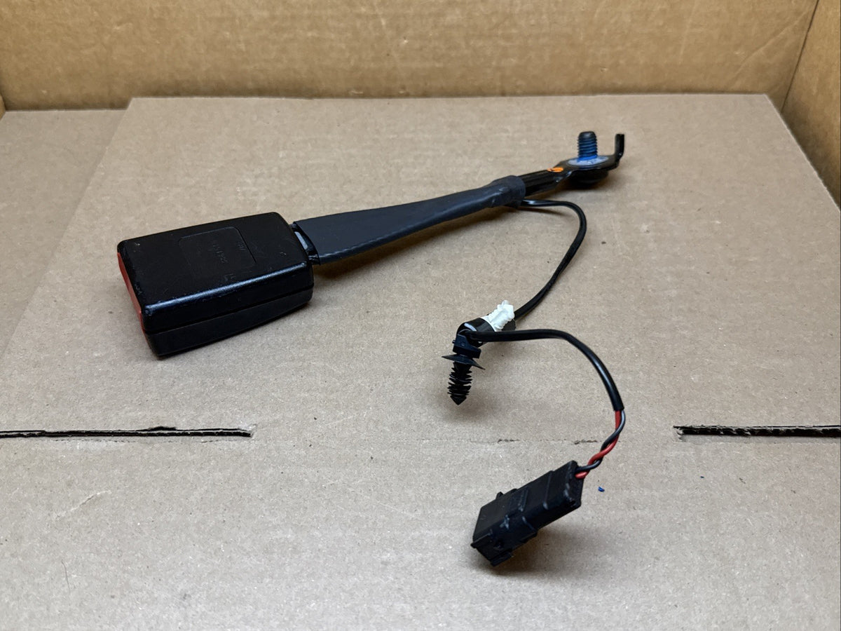 2016 2019 Ford Explorer Front Left Driver Side Seat Belt Seatbelt Buckle6