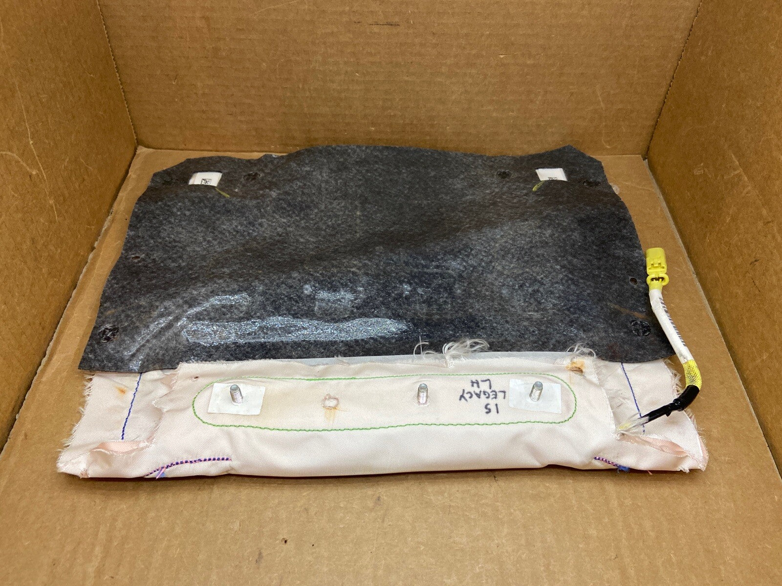 15 19 Subaru Legacy Outback Front Driver or Passenger Lower Seat Air Bag Airbag4
