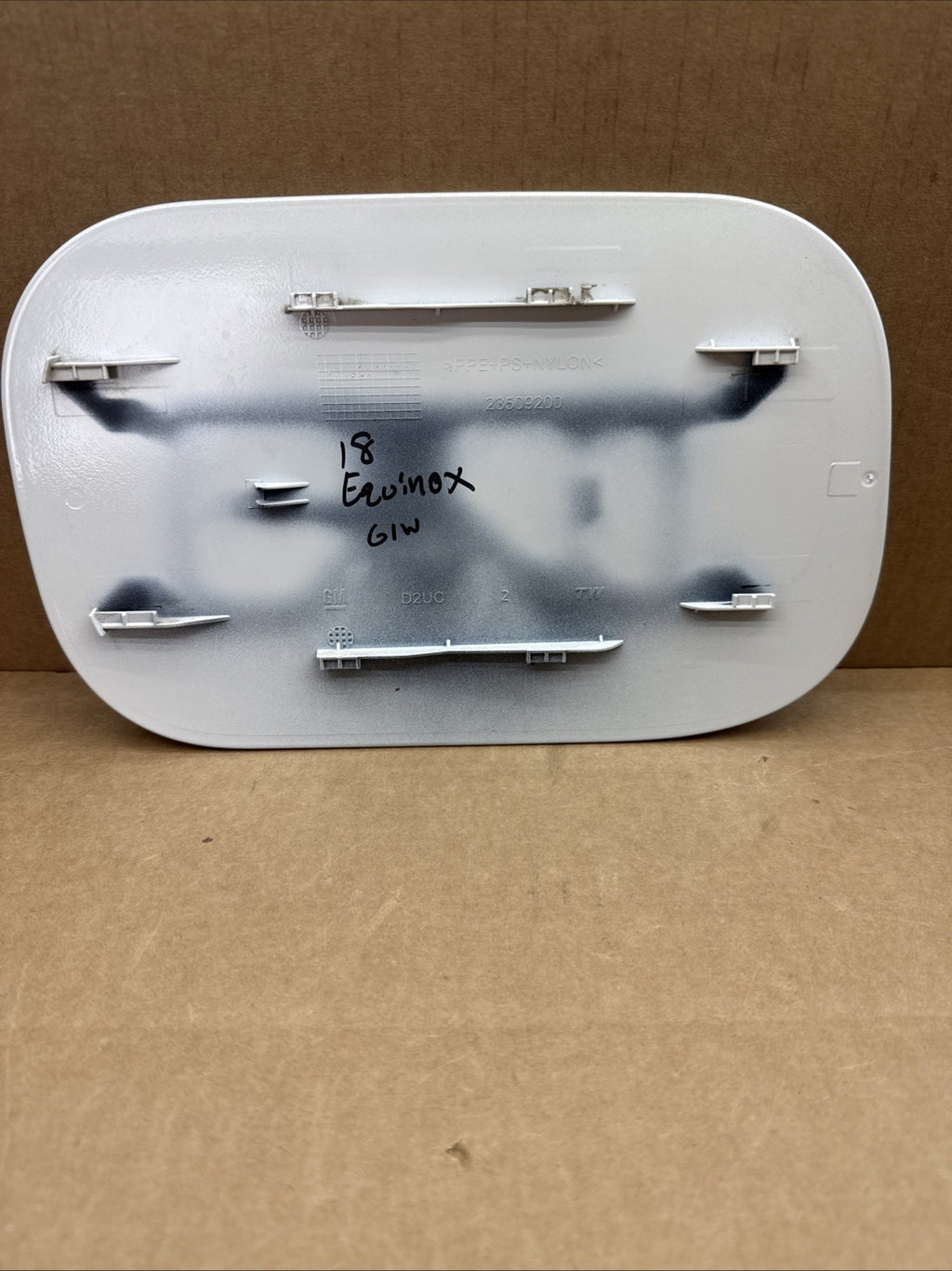 2018-2024 Chevy Equinox Fuel Gas Tank Filler Door Lid Cover OEM G1W White Pearl5