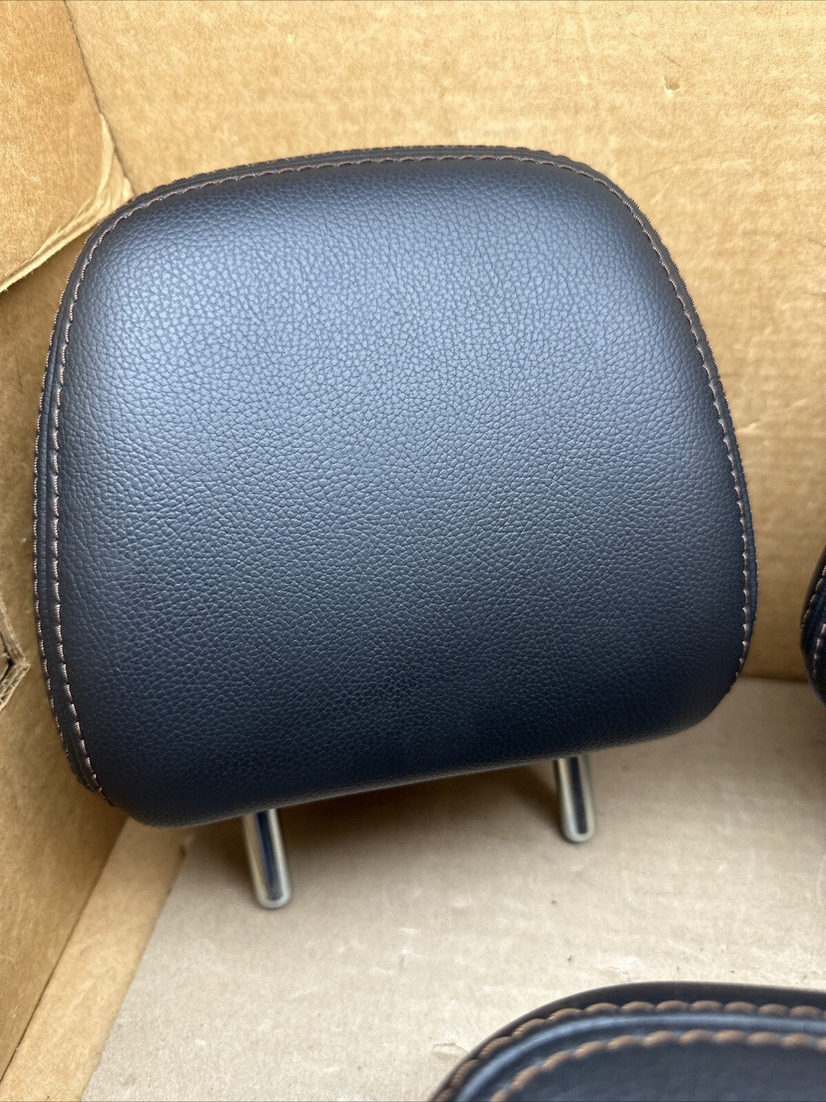 2017 2023 Mazda CX 5 CX5 Headrest 2nd Row Rear Set Black Leather5