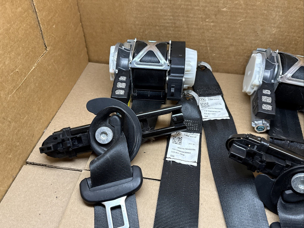 2011 2018 VOLKSWAGEN JETTA FRONT SEAT BELTS RETRACTORS PAIRS SET1