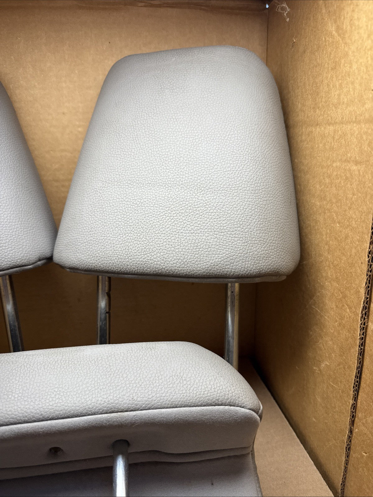 2016 2022 Honda Pilot Rear 2nd Row Gray Leather Headrest Set Pair OEM7