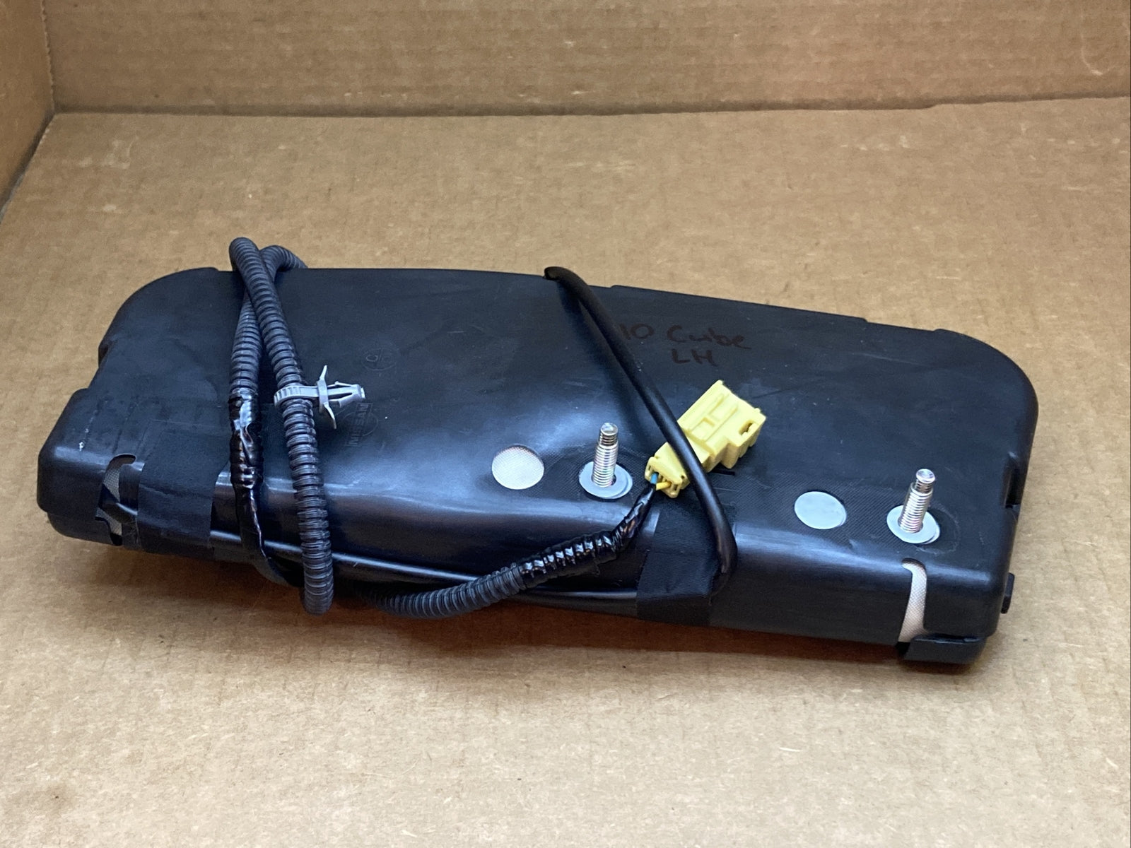 2010 2014 Nissan Cube Front Left Side Driver Seat Air Bag Airbag3
