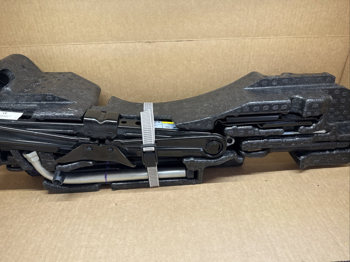 2018 2024 VOLKSWAGEN ATLAS EMERGENCY SPARE TIRE WHEEL JACK LIFT TOOLS BAG OEM2
