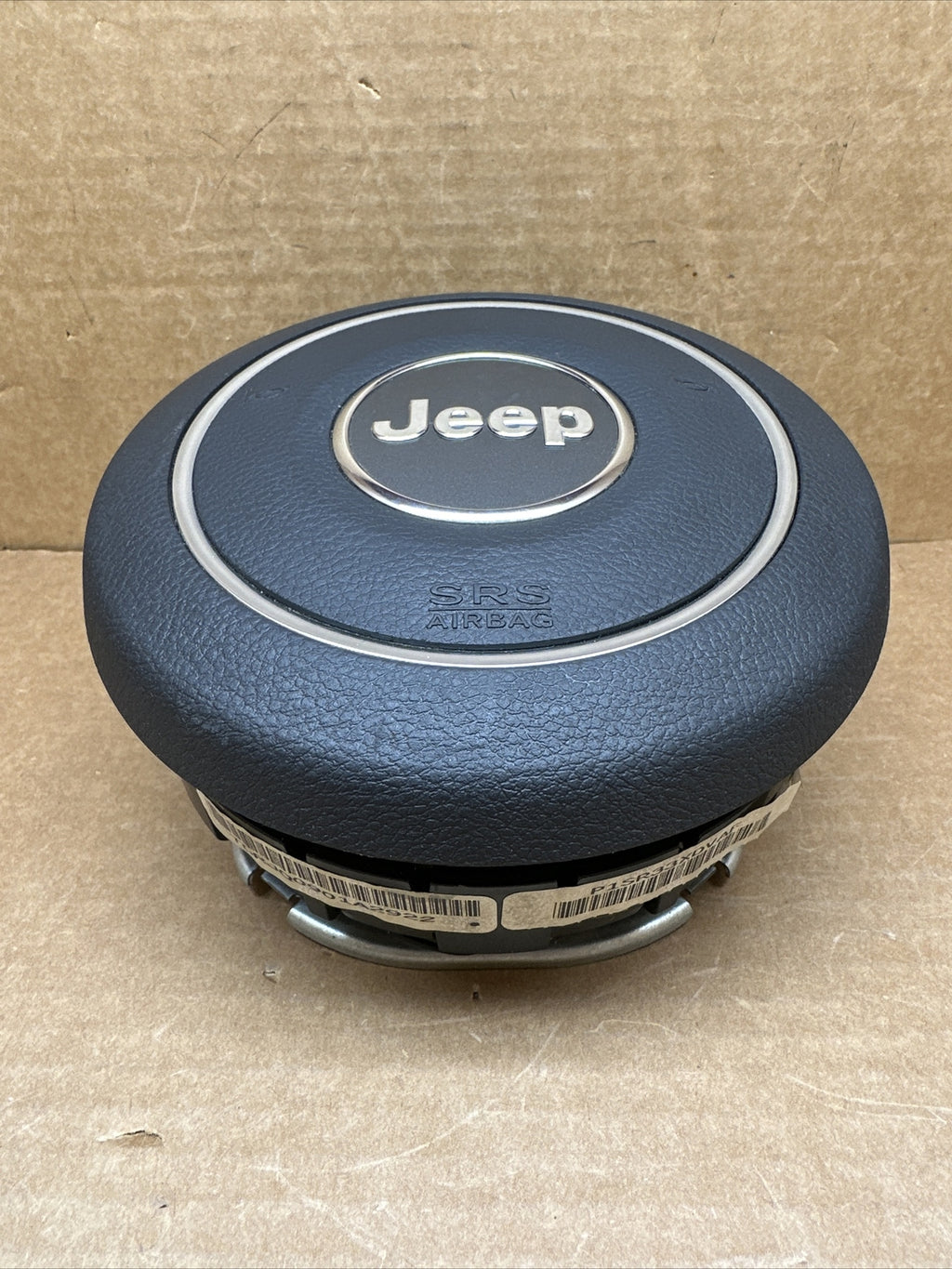 2011 2012 Jeep Liberty Front Left Driver Side Steering Wheel Air Bag Airbag3