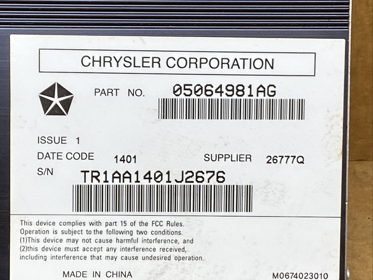 2013 2014 Dodge Charger Chrysler 300 Journey Audio Amplifier 05064981AG OEM1