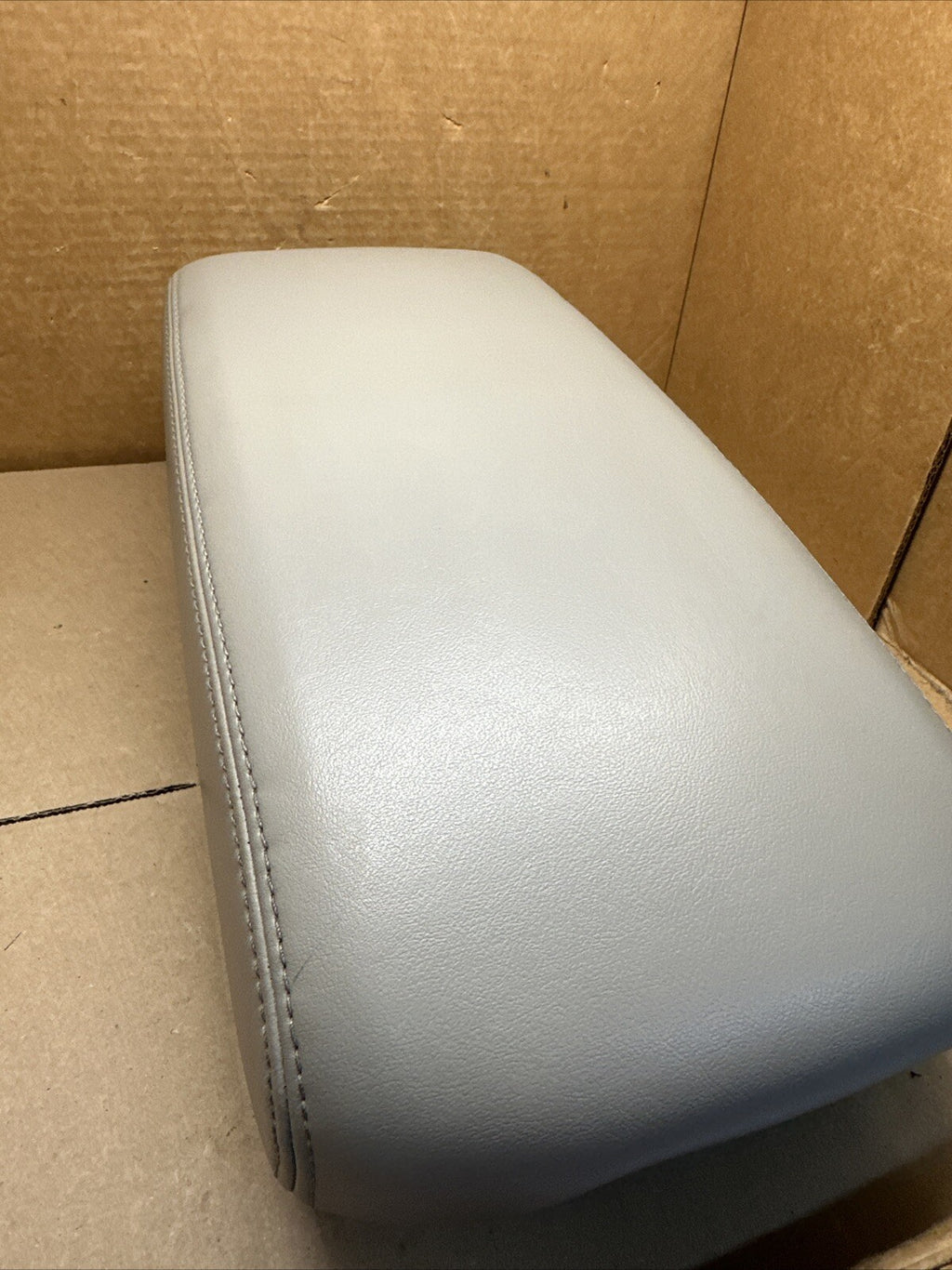 2009 2014 Nissan Maxima Center Console Lid Cover Top Arm Rest Armrest Gray K1