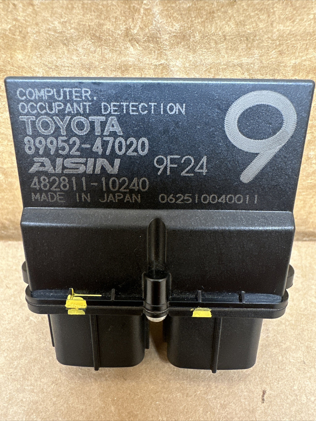 2010   2015 TOYOTA PRIUS OCCUPANT SENSOR 89952 47020 OEM1