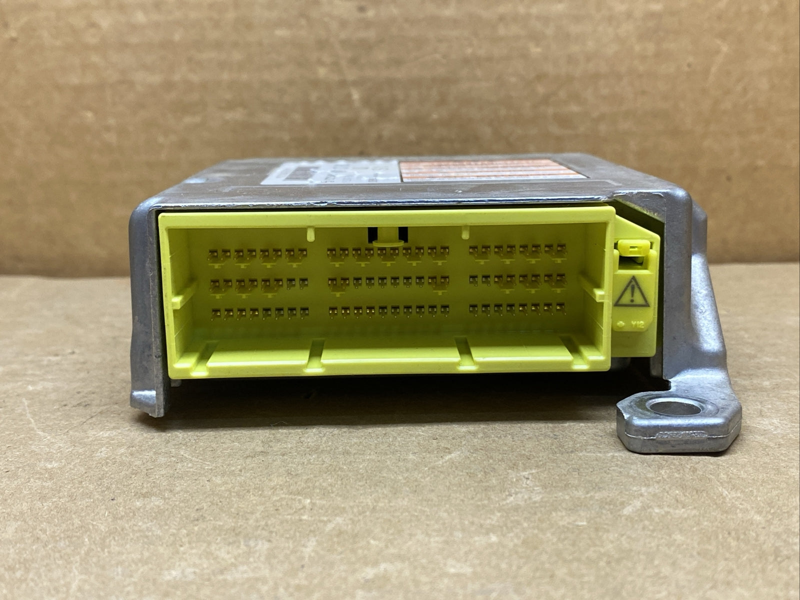 2014 2015 Subaru Forester SRS Air Bag Airbag Control Module 98221SG0017