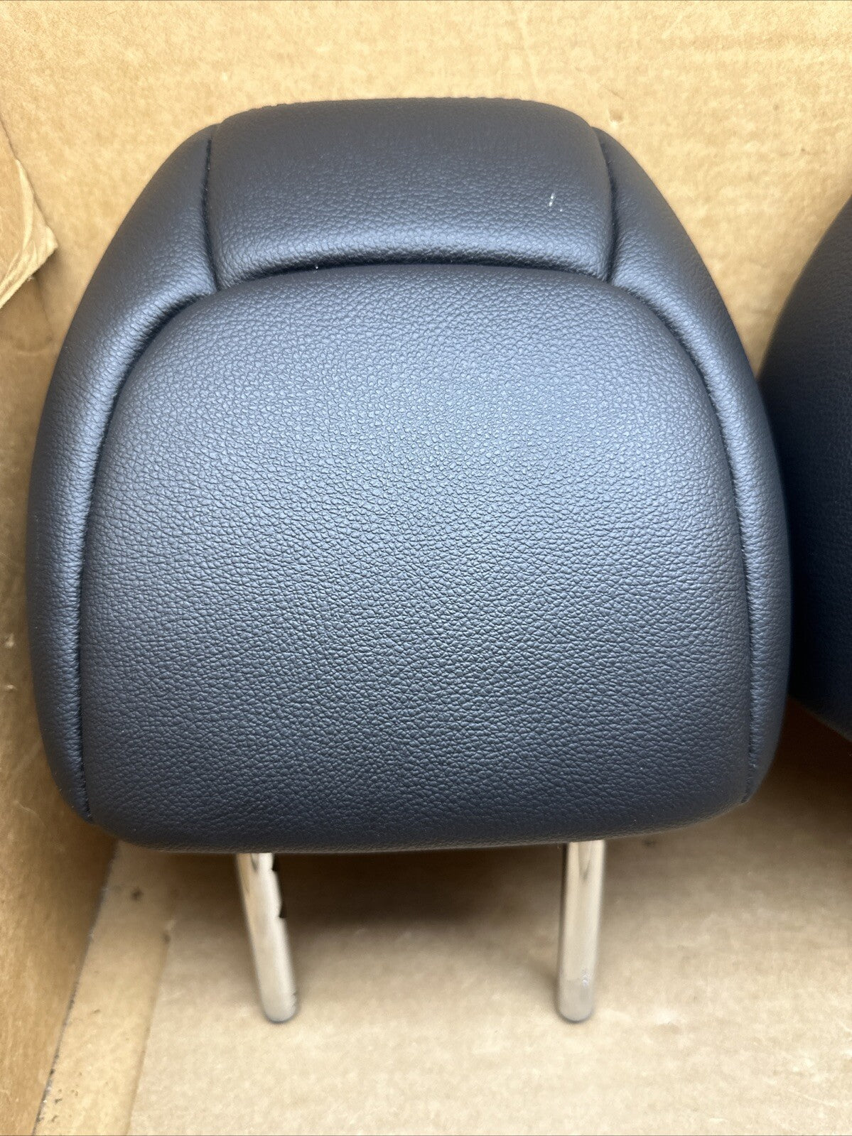 2014 2020 NISSAN ROGUE REAR LEFT CENTER RIGHT SEAT BLACK LEATHER HEADRESTS6