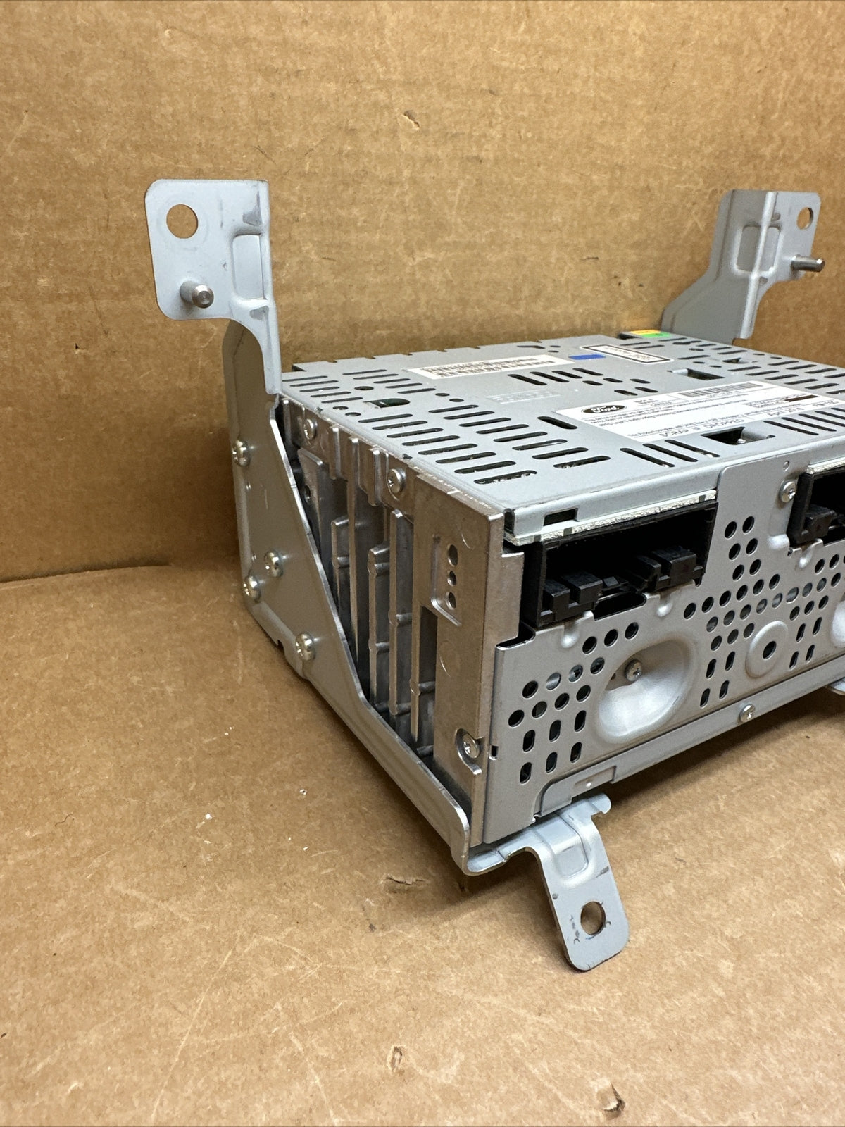 2013 2014 Ford Taurus Radio Stereo Receiver Disc Reader DG1T 19C107 ND4