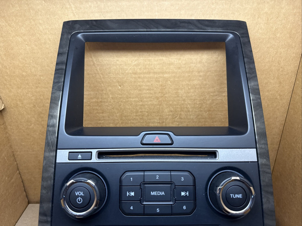 2015 2017 Ford Expedition Radio Climate Control Panel Bezel FL1T 18A802 EJSMQJ1